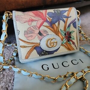 Limited Edition Authentic Gucci Floral Compact Small wallet blue